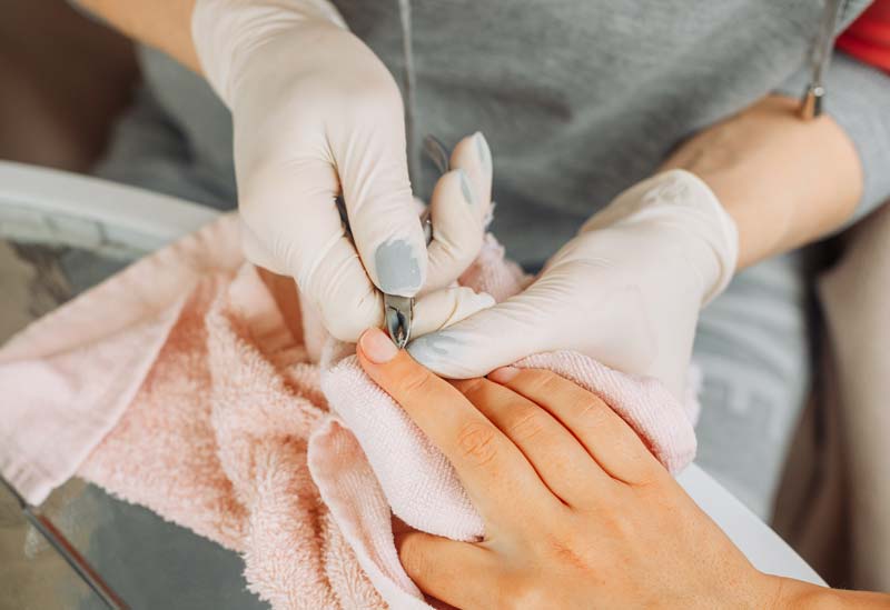 cs-hair-&-beauty-mainicure-course